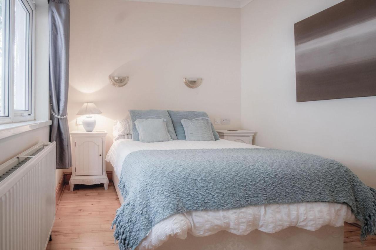 Rose Cottage - 3 Bed Cottage - New Hedges - Tenby Екстериор снимка