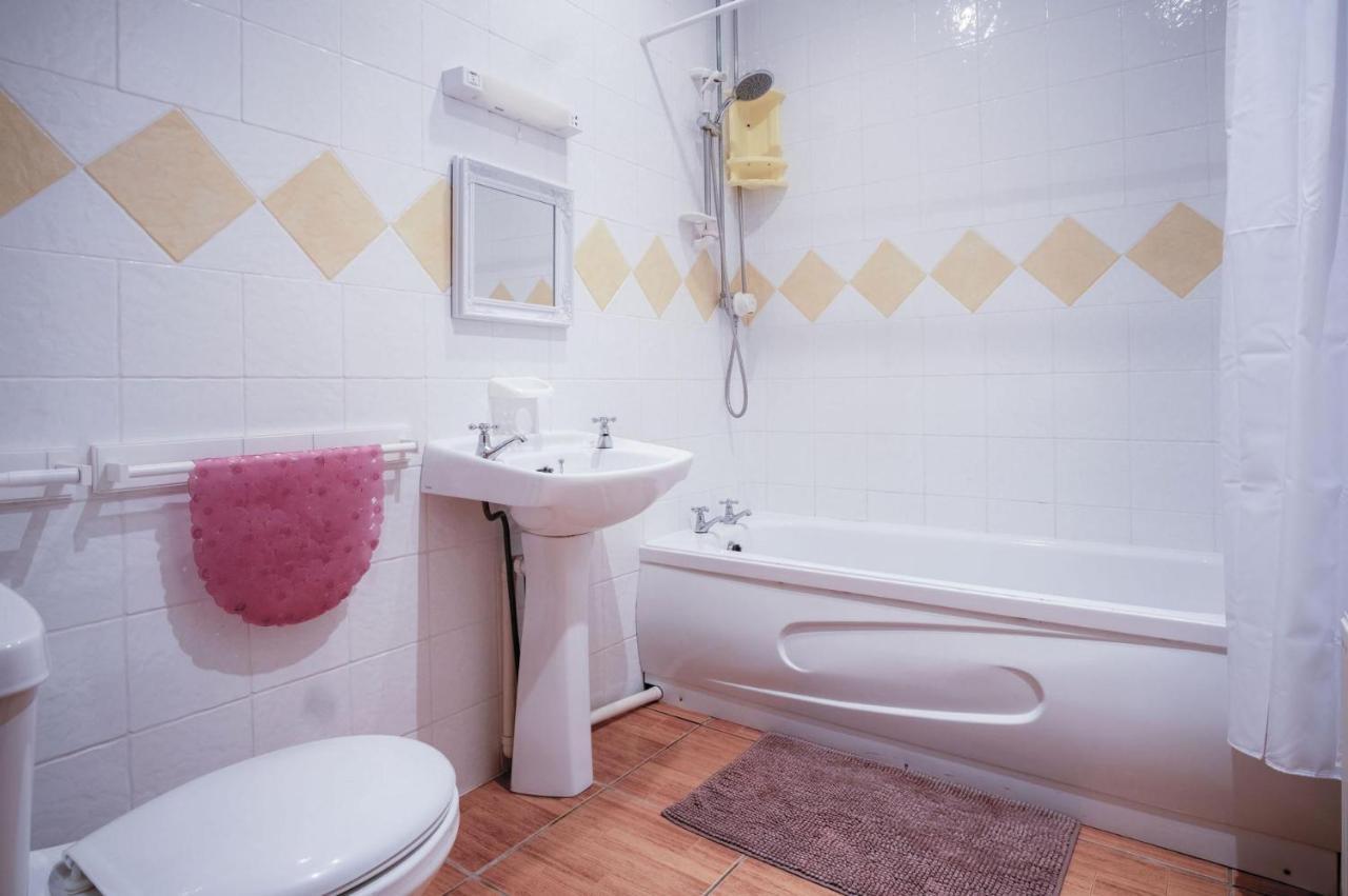 Rose Cottage - 3 Bed Cottage - New Hedges - Tenby Екстериор снимка