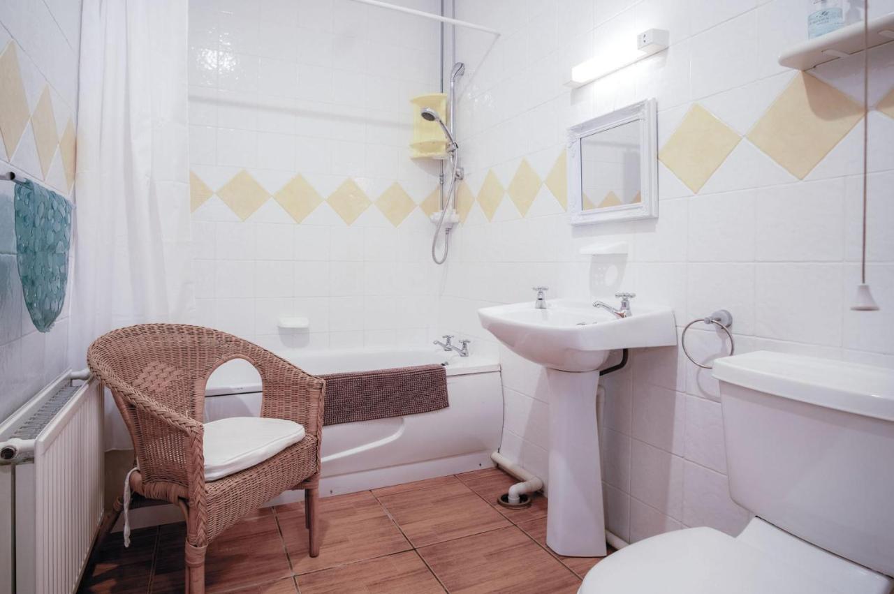 Rose Cottage - 3 Bed Cottage - New Hedges - Tenby Екстериор снимка