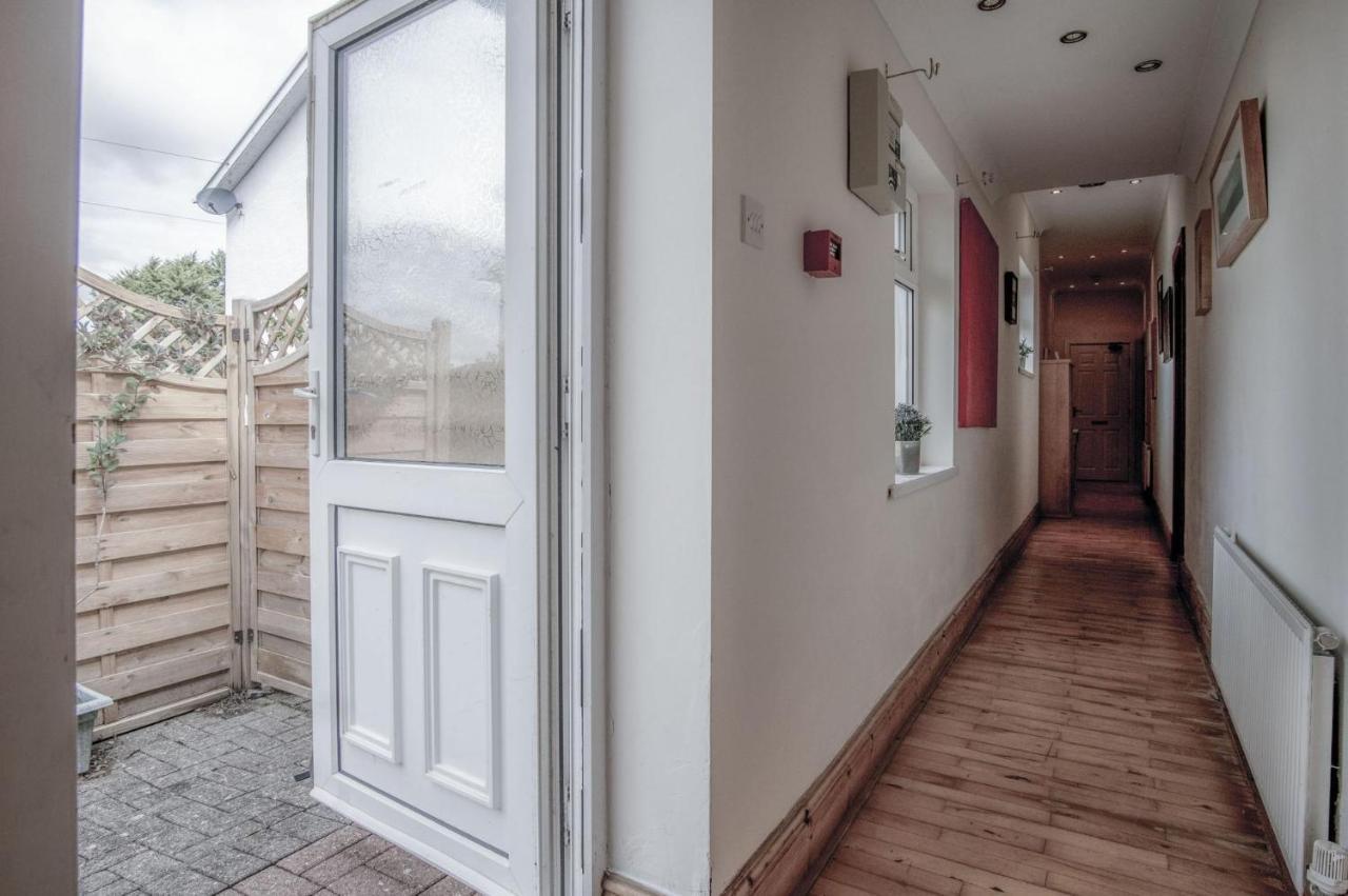 Rose Cottage - 3 Bed Cottage - New Hedges - Tenby Екстериор снимка